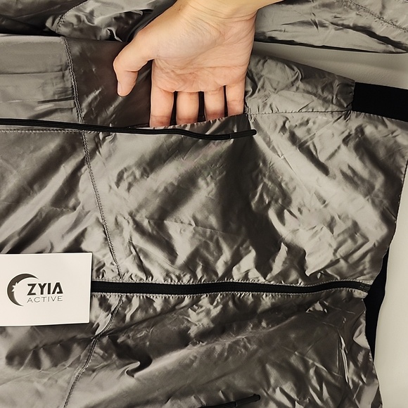 NWT Zyia active silver galaxy full zip hooded jacket size S - Picture 3 of 8